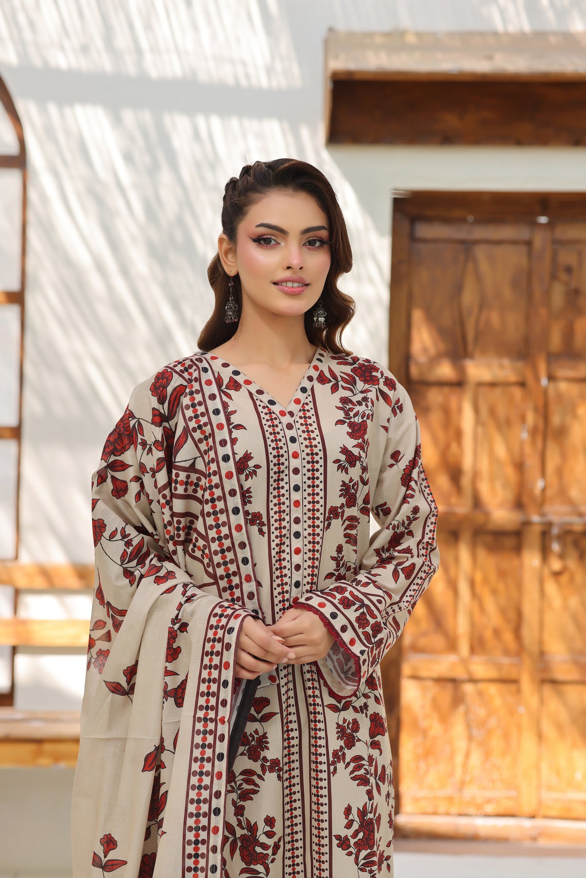 ZZ-UN-26030 – Beige Rose Printed 3-Piece Lawn