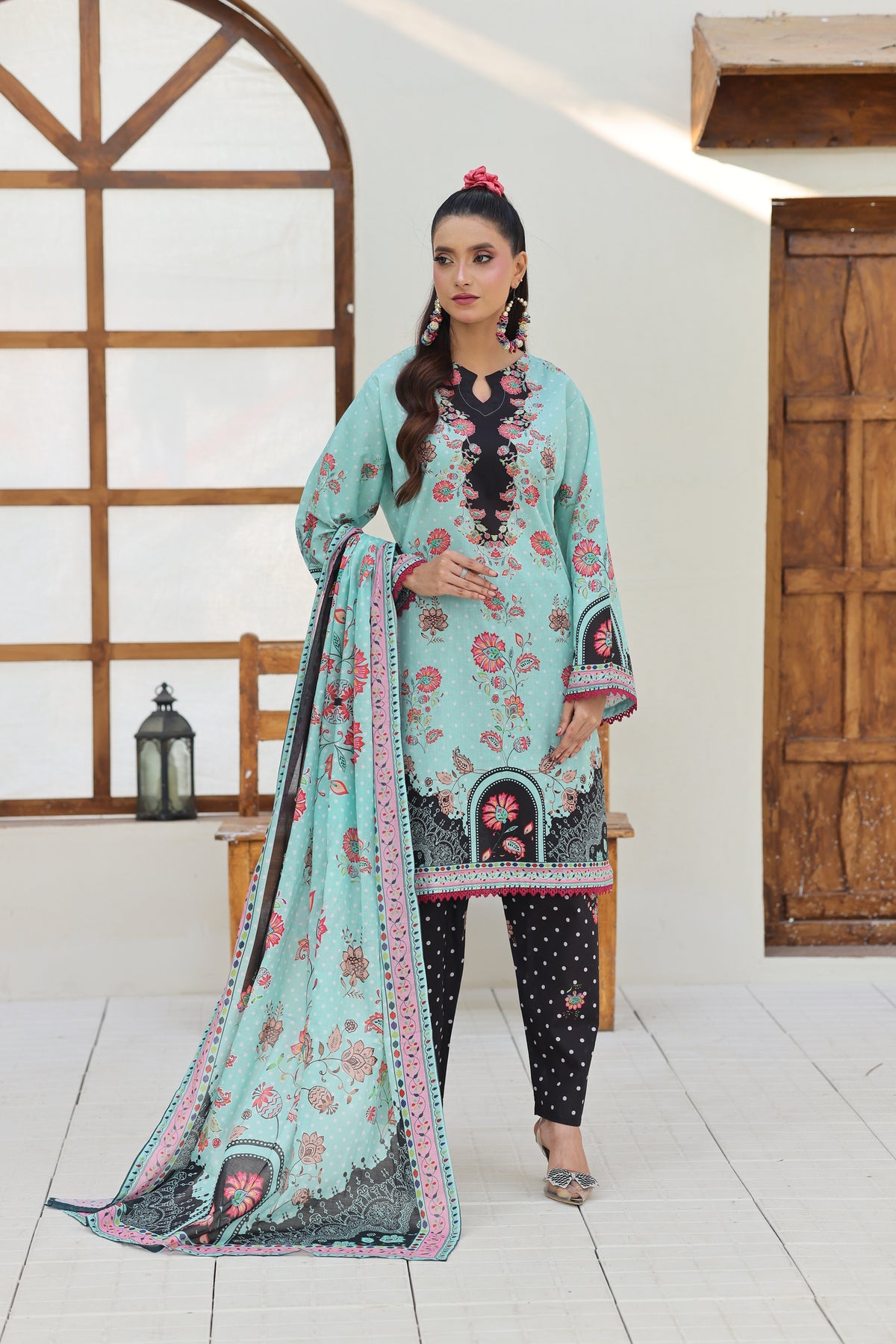 ZZ-UN-26009  Mint Bloom Printed 3-Piece Lawn