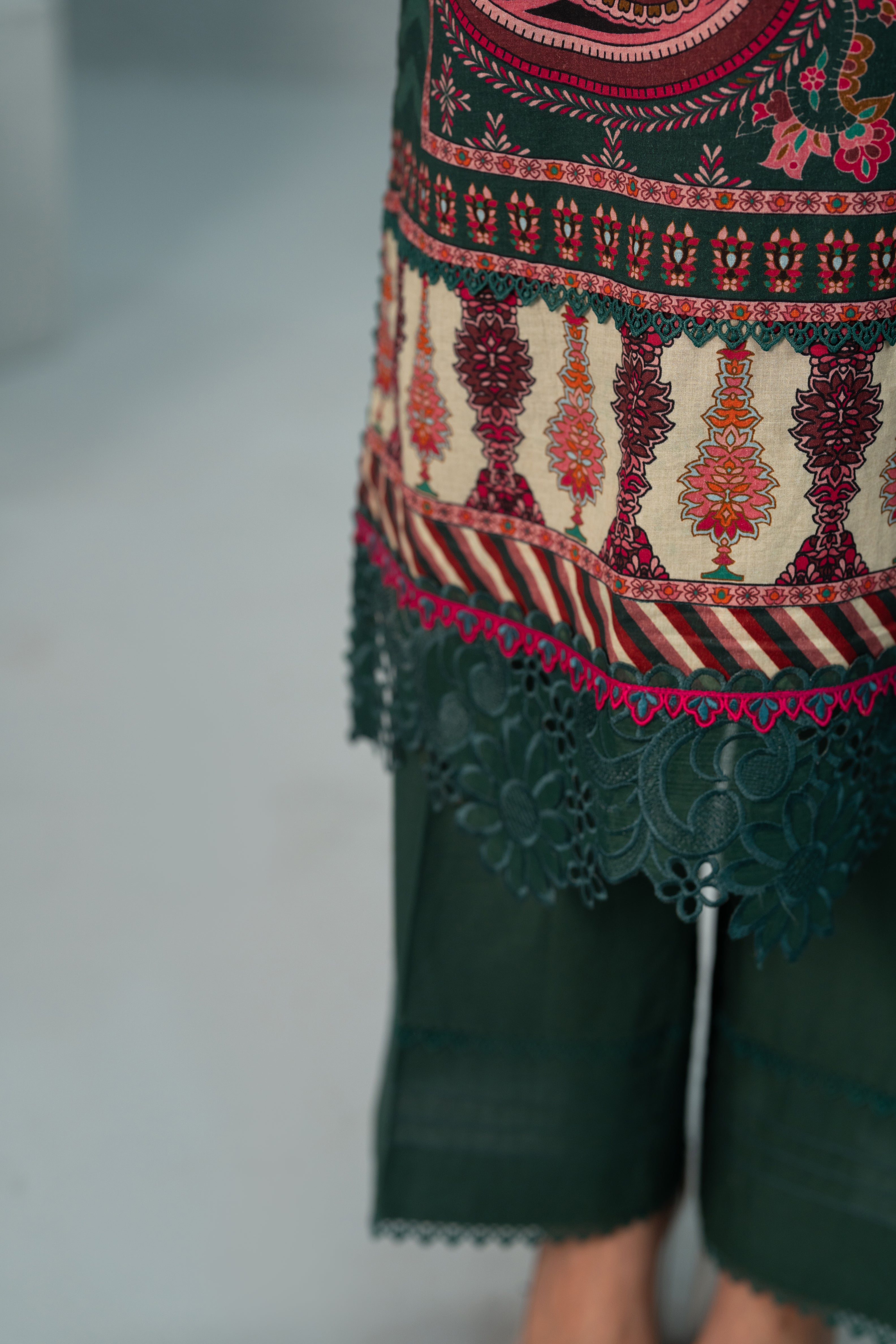 Emerald Paisley  Print + Embroidery Unstitched 3-Piece ZZ-DK-26049